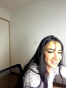 Chatroom XXX en direct de EmmyEvans1