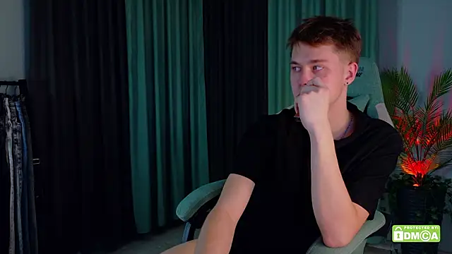 Fred_Cute Chat XXX live