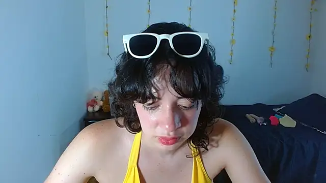 sajecrismaa's Live XXX Chat