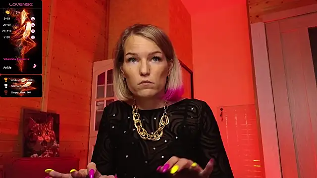 Lady_Shine's Live XXX Chat