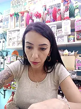 LunaZambrano's Live XXX Chat