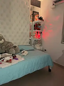 ZarahEvans' Live XXX Chat