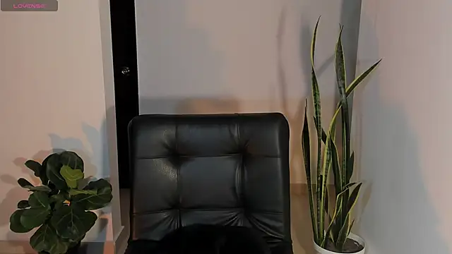 -Aiishaa- 라이브 XXX 채팅