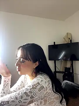 EmmyEvans1's Live XXX Chat