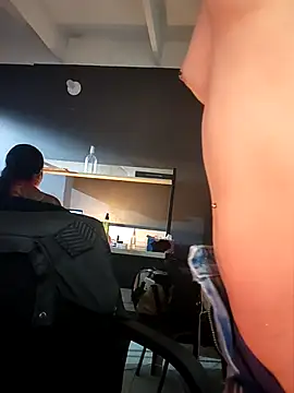 XXX chat uživo modela Celeste_Moretti