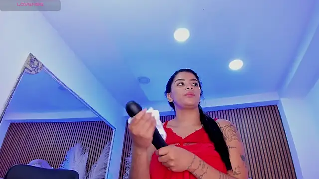 XXX chat uživo modela SelenaStonne