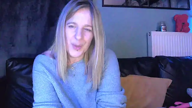 Delichieuse5 Chat XXX in diretta