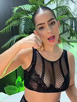 Mau_White Chat XXX live