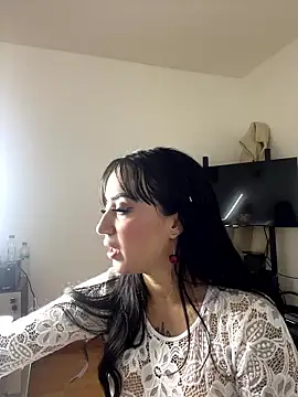 EmmyEvans1's Live XXX Chat