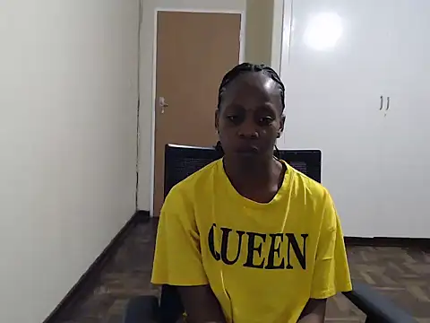 QUEENMANDYY's Live XXX Chat