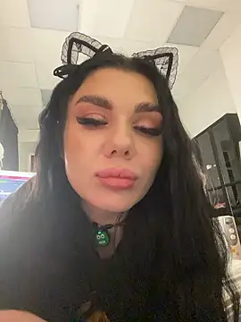 MaeveMoon's Live XXX Chat