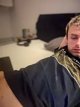 VersGuy24: онлайн-секс-чат