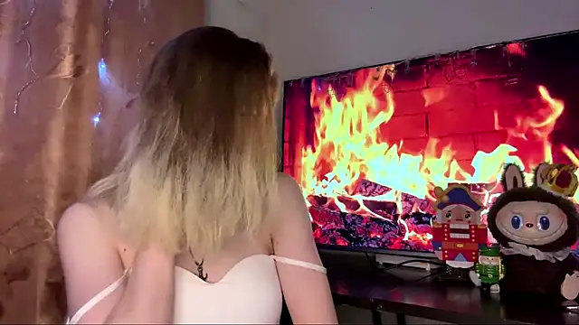 Ellyy_ly's Live XXX Chat