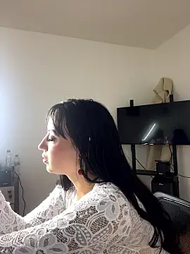 EmmyEvans1's Live XXX Chat