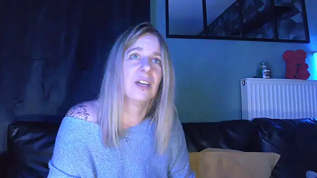 Delichieuse5のライブXXXチャット