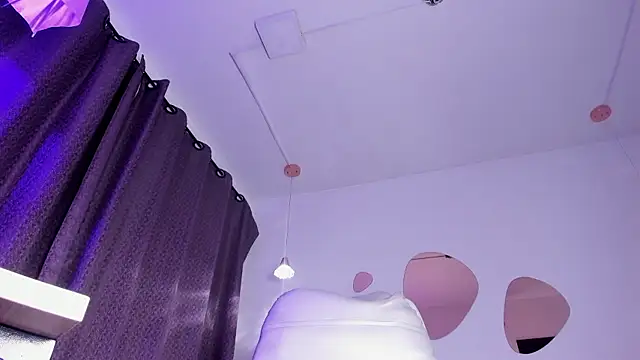 Caroliina_Saenz's Live XXX Chat