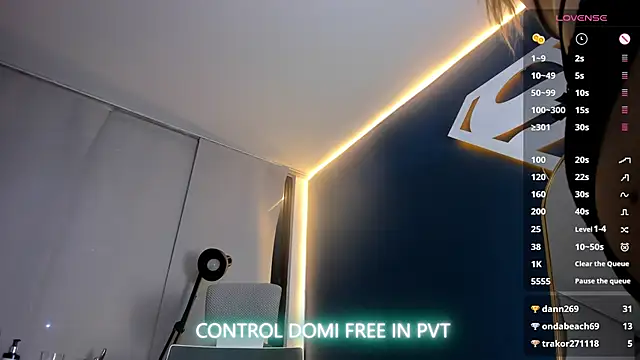 Cloe_five Chat XXX in diretta