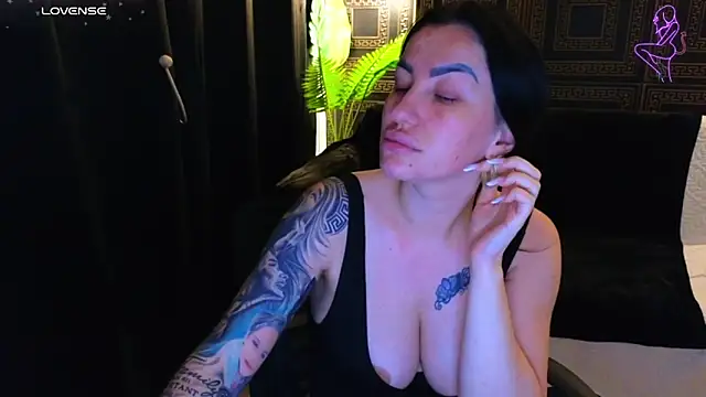 Chat +18 de Aelorya ao vivo