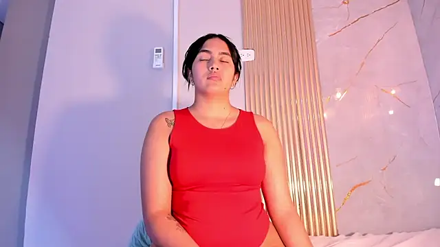 Chat +18 de AlanaBlair_ ao vivo