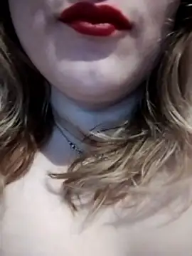 Chat +18 de SWEETLUNA077 ao vivo