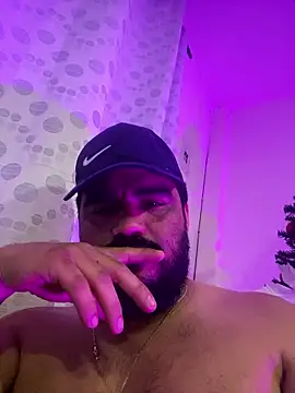 MichaelBear_ Show Webcam