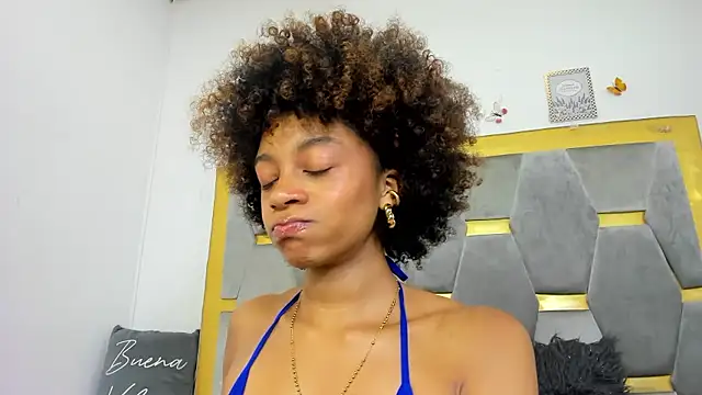 AliyahBrownsのライブXXXチ ャット