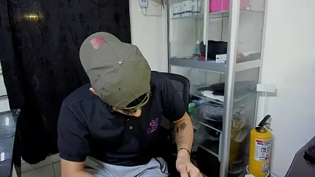 MaxStar26's Live XXX Chat