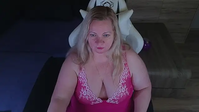 MolligSpielleのライブXXXチャット