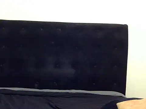 Sweettkendy: онлайн-секс-чат