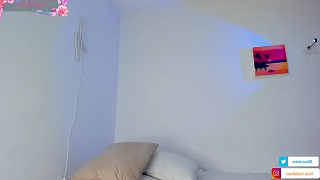 NiceAriel_: онлайн-секс-чат