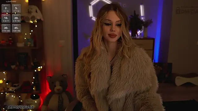 ManiFreyja Chat XXX live