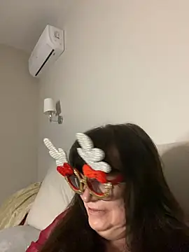 ZaraFay's Webcam Show