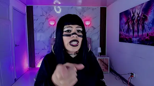 AuroraDiaz: онлайн-секс-чат