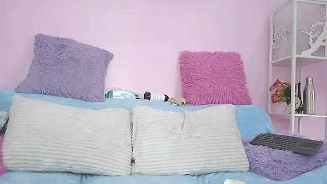 Hiyakasudere: онлайн-секс-чат