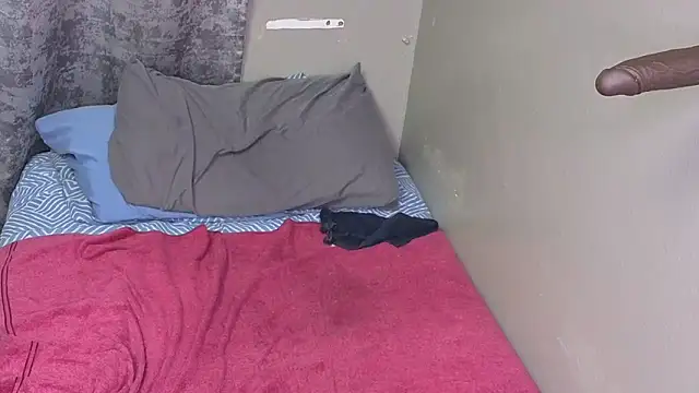 spicybootie: онлайн-секс-чат