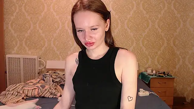 Kitkaat00: онлайн-секс-чат