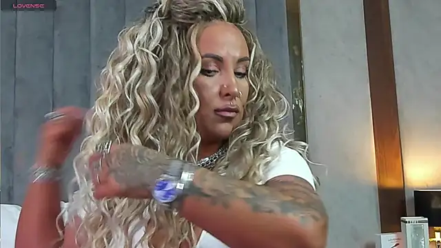 Sierra_Quinn's Live XXX Chat