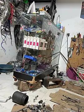 Paul22cm-のライブXXXチャット