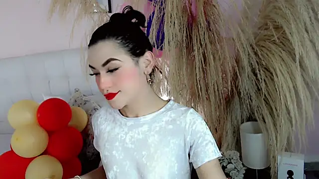 nathalialoes1's Live XXX Chat