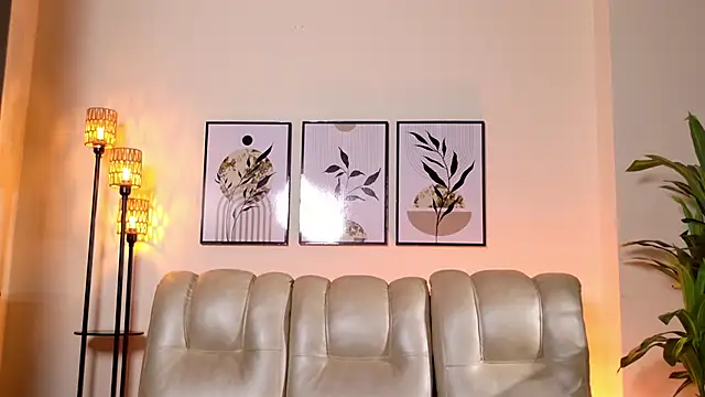 Violeta_Foxz Chat XXX in diretta