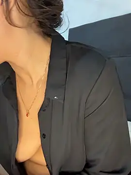 Bambolinastella's Live XXX Chat