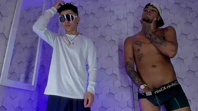 Tayler_Hot_Boy's Webcam Show