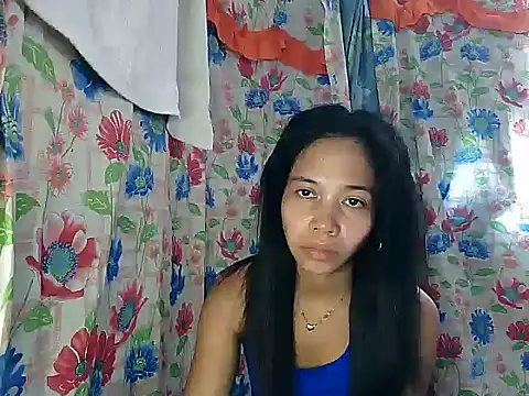 PinaySkinnyGirl's Live XXX Chat