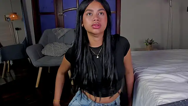 Chatroom XXX en direct de nayah__