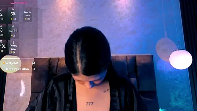 Chat +18 de keyla__ross ao vivo