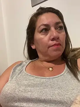 Chat +18 de SCARLET-20 ao vivo