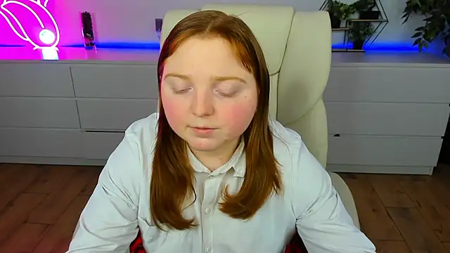 دردشة KattyRose8 الجنسية المباشرة