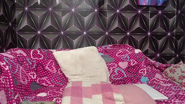 DakotaKS' Live XXX Chat