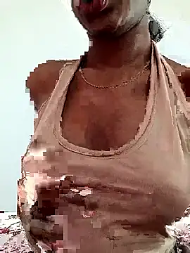 Im_Camila_ Show in webcam