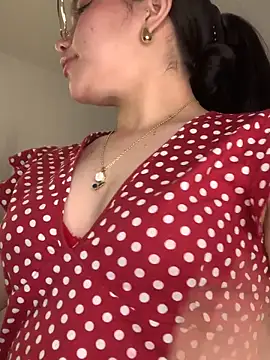 Chat +18 de violettabond ao vivo